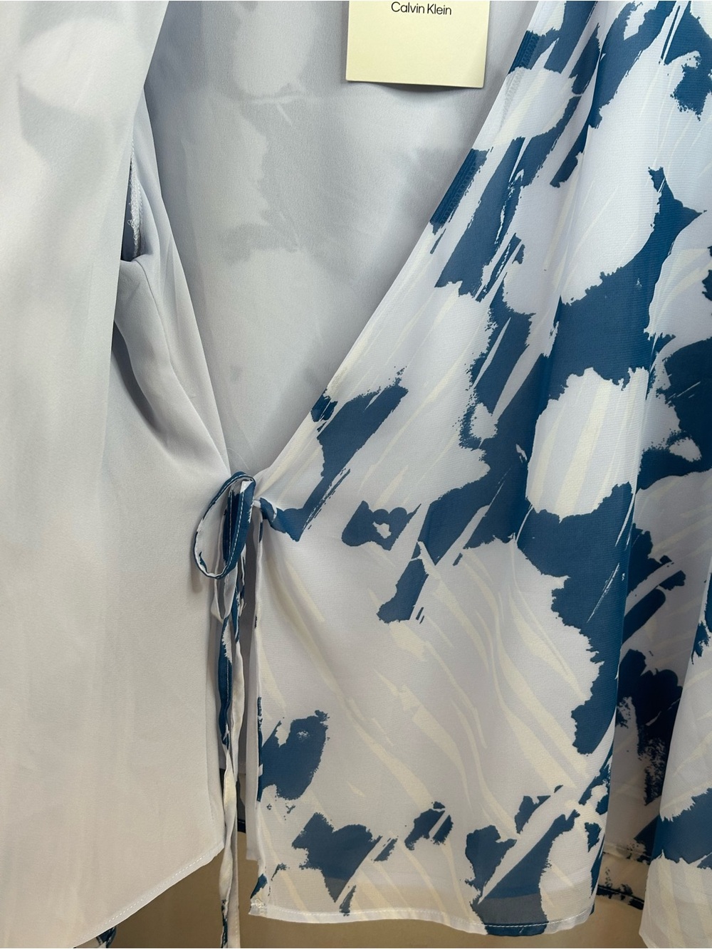 Calvin Klein Blue & White Abstract Wrap Top, XL, NWT - Picture 5 of 7